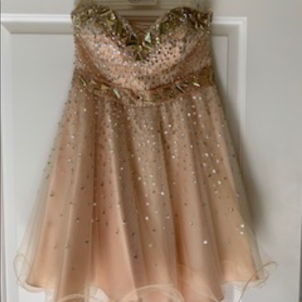 Dave & Johnny homecoming dress